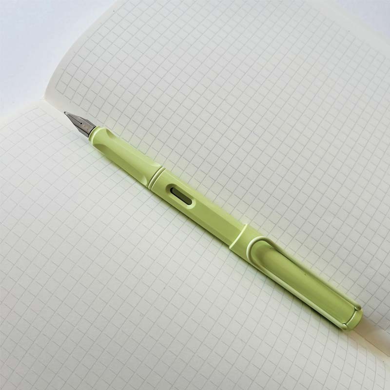 Stilou Safari 0D0 Spring Green Lamy